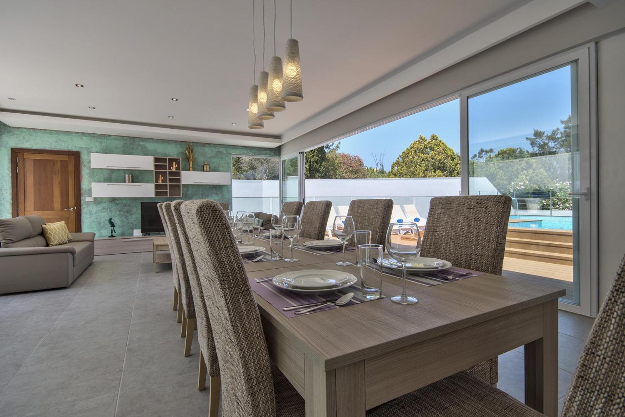 Blu - Family With Indoor Heated Pool, Sauna And Games Villa Mellieha