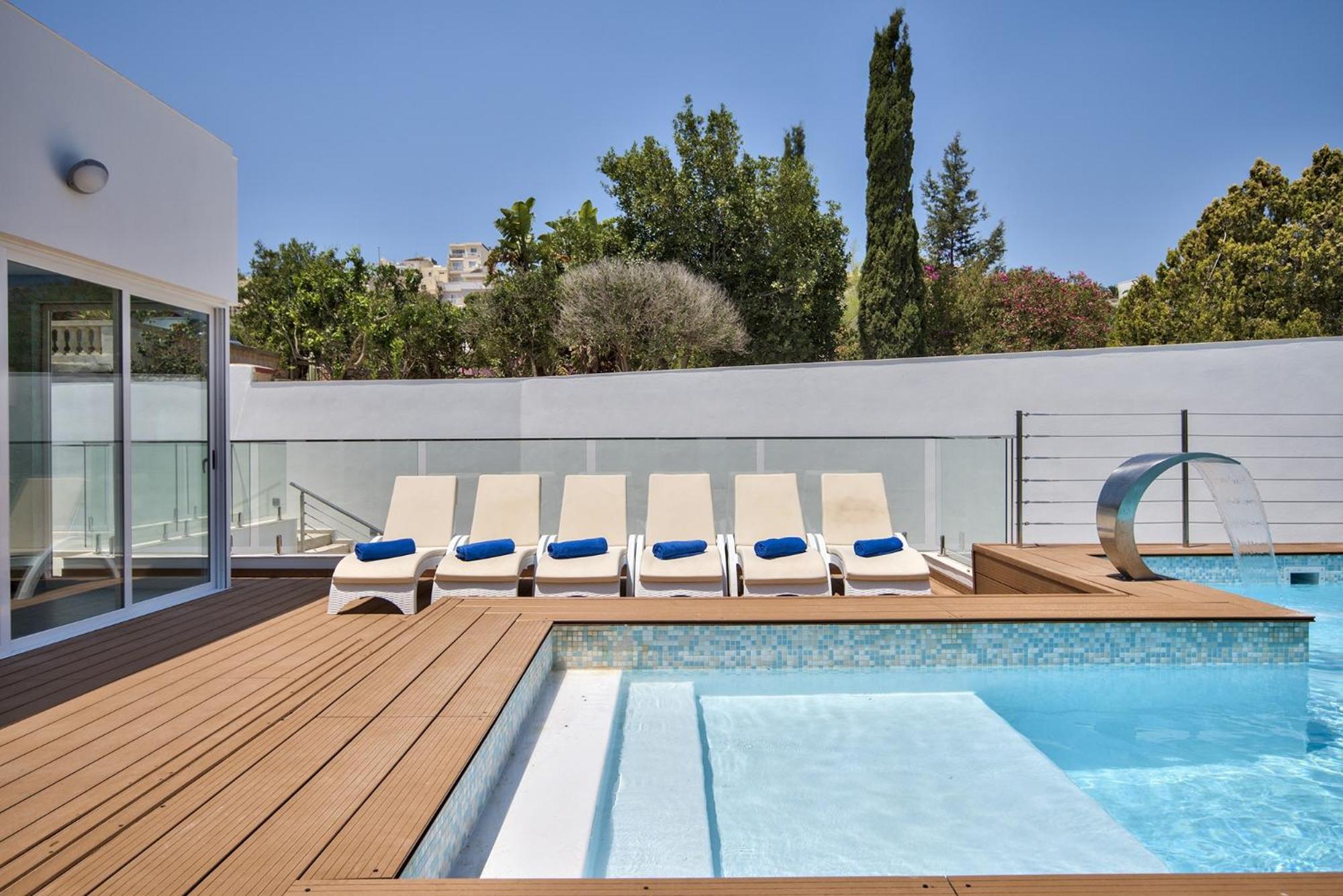 Blu - Family With Indoor Heated Pool, Sauna And Games Villa *